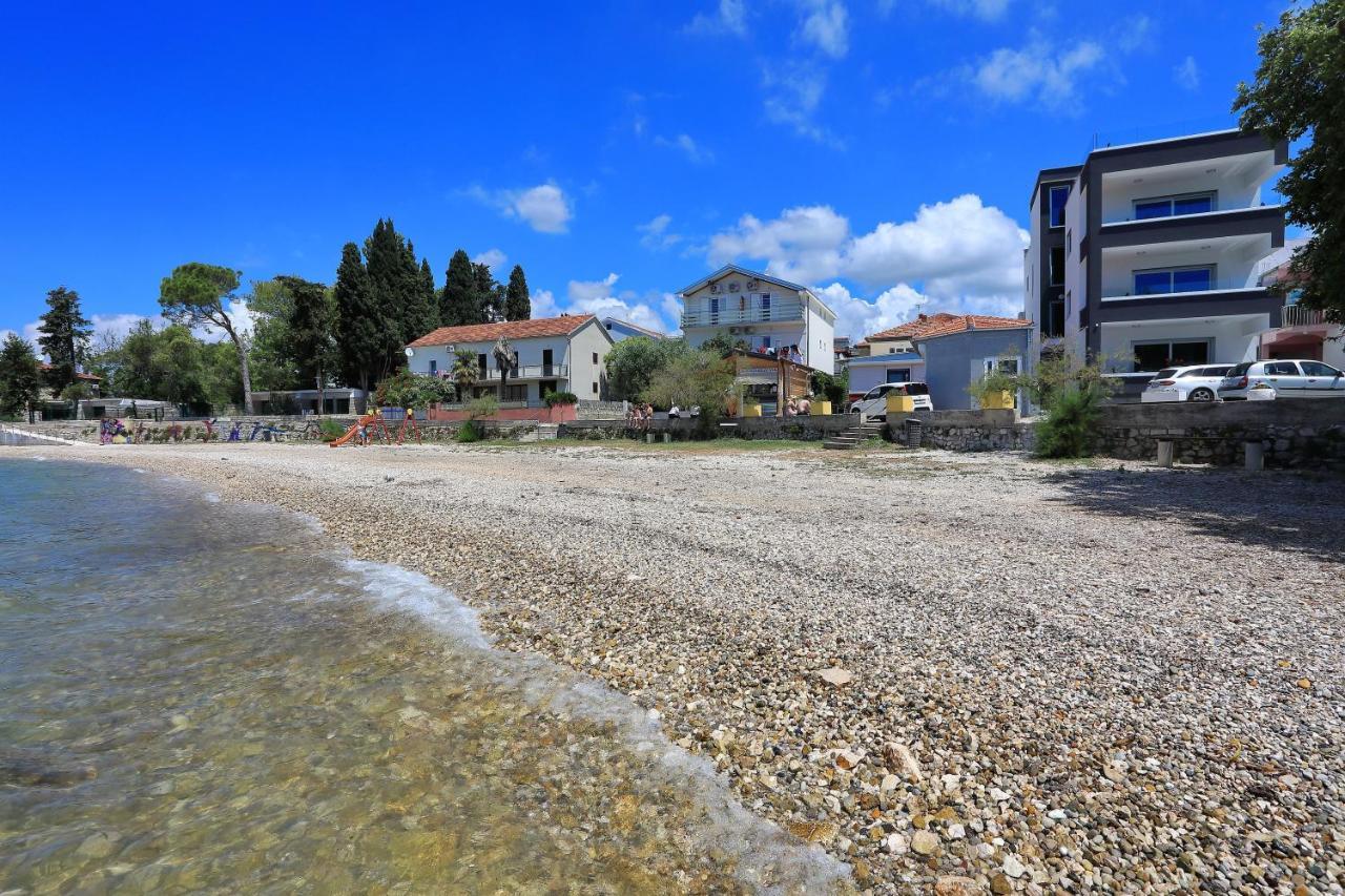 Apartmani Marina S Pogledom, Sukošan Exterior foto