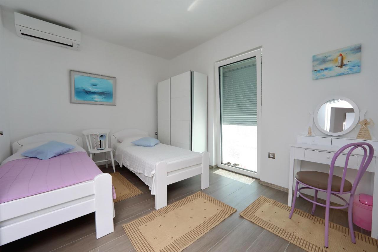 Apartmani Marina S Pogledom, Sukošan Exterior foto